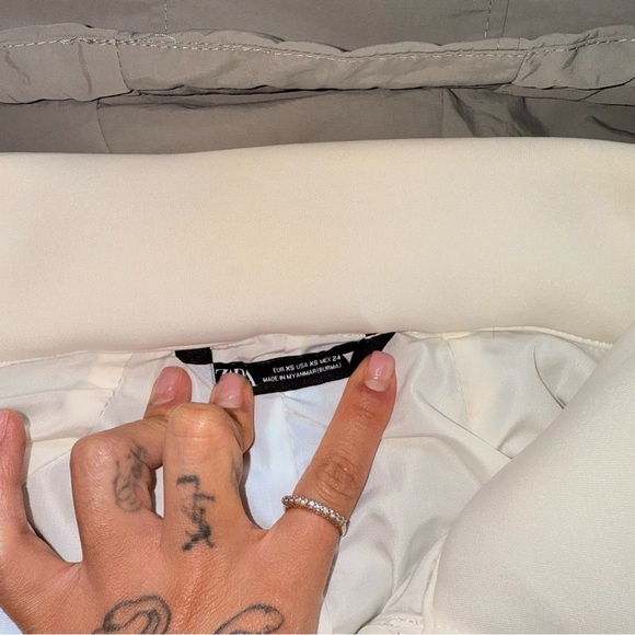 Zara light fall Jacket - Picture 6 of 11